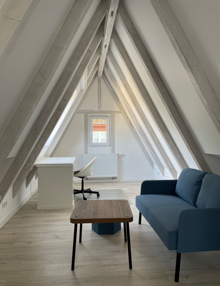 Dachstudio im Hub25, möbliertes WG Zimmer